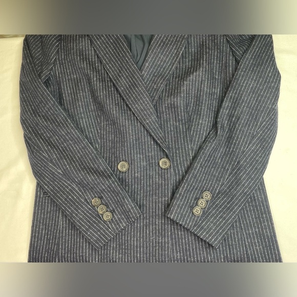 NWT Talbots Blue Pinstriped Blazer Wool Blend Jacket Size 8 - Picture 5 of 9